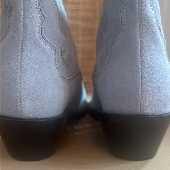 Hold for Ashley - Picture 3 of 6